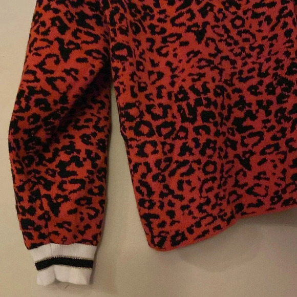 SAYLOR women’s quarter zip sweater - xs - cheetah print - like new condition - Picture 4 of 6